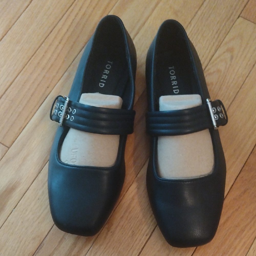 Torrid Black Square Toe Vegan Maryjane Flats NWOT